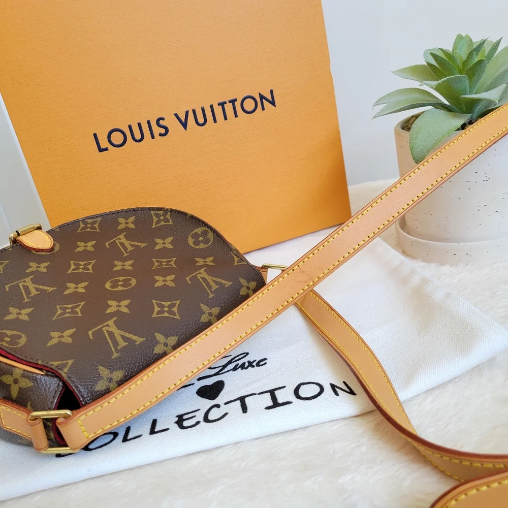 VERY CUTE ❤️Authentic LOUIS VUITTON Tambourine Shoulder/Crossbody Bag Monogram